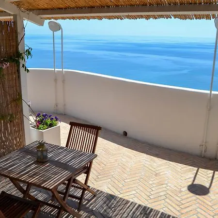 Maridea - Le Suites Di Albachiara Apartamento *