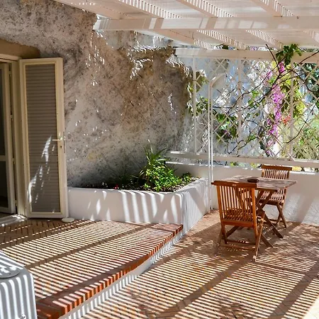 Maridea - Le Suites Di Albachiara ポンツァ